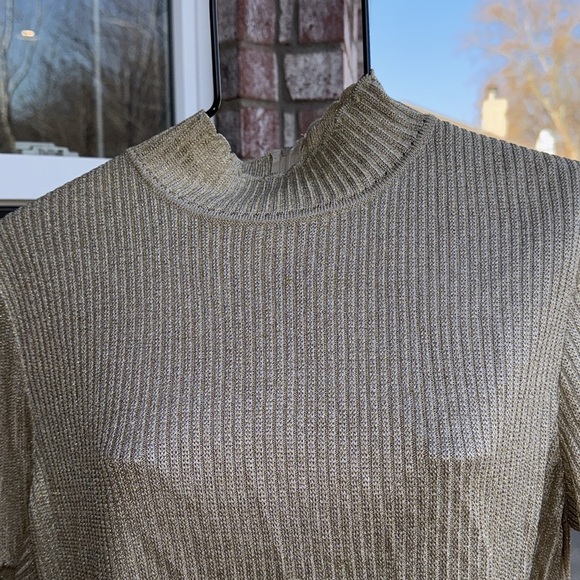 LNOS Vintage St John Basics Gold Metallic Santana Knit M Zip Neck Sweater